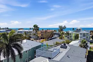 2502 Avenue B, Bradenton Beach, FL 34217 - Photo 2