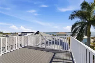 2502 Avenue B, Bradenton Beach, FL 34217 - Photo 18