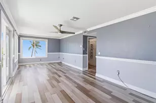 2502 Avenue B, Bradenton Beach, FL 34217 - Photo 38