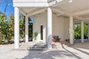 9265 Blind Pass Rd, Sarasota, FL 34242 - Photo 14