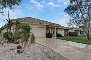 10 Stone Mountain Blvd, Englewood, FL 34223 - Photo 2