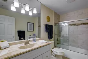 1220 Siesta Bayside Dr, Sarasota, FL 34242 - Photo 24
