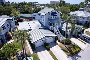 1220 Siesta Bayside Dr, Sarasota, FL 34242 - Photo 2