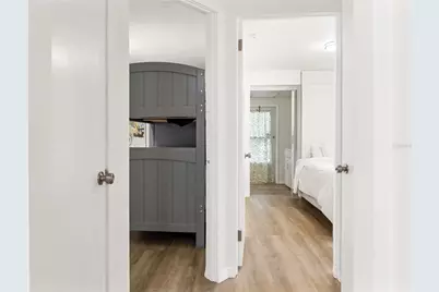 4105 Rockefeller Avenue, Sarasota, FL 34231 - Photo 20