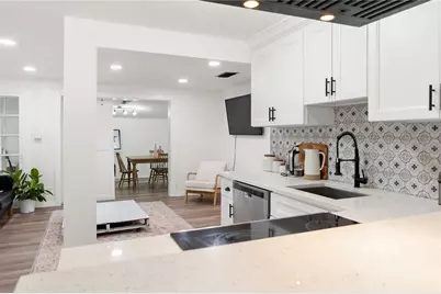 4105 Rockefeller Avenue, Sarasota, FL 34231 - Photo 4