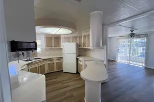 6710 36th Ave E, Palmetto, FL 34221 - Photo 12