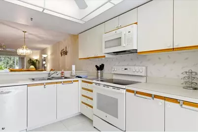 6713 Stone River Road #103, Bradenton, FL 34203 - Photo 4