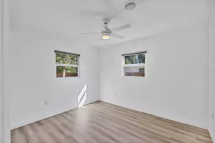 2435 Eugene St, Sarasota, FL 34231 - Photo 24