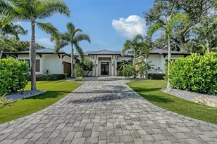 1622 Kenilworth St, Sarasota, FL 34231 - Photo 2