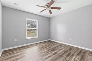 1925 34th Ave E, Bradenton, FL 34208 - Photo 18