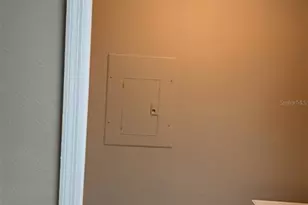 8766 Key Biscayne Dr, Tampa, FL 33614 - Photo 8