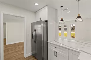 2186 Waterside Dr, Clearwater, FL 33764 - Photo 8