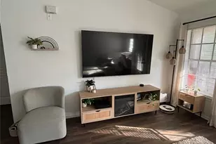 8809 Manor Loop, Lakewood Ranch, FL 34202 - Photo 2