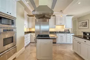 464 Golden Gate Point, Sarasota, FL 34236 - Photo 20