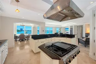 464 Golden Gate Point, Sarasota, FL 34236 - Photo 14