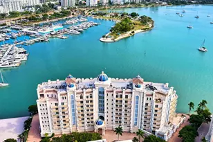 464 Golden Gate Point, Sarasota, FL 34236 - Photo 2