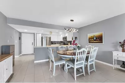 101 S Gulfstream Avenue #15E, Sarasota, FL 34236 - Photo 10