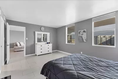 101 S Gulfstream Avenue #15E, Sarasota, FL 34236 - Photo 12