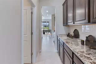 18305 Thistleberry Pl, Lakewood Ranch, FL 34211 - Photo 6