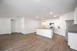 3703 Hatchery Wy, Lakewood Ranch, FL 34211 - Photo 4