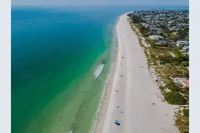 211 77th Street #East Unit, Holmes Beach, FL 34217 - Photo 4