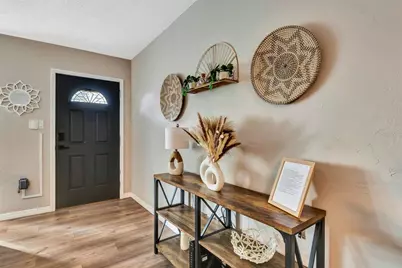 2127 Lee Lane, Sarasota, FL 34231 - Photo 4