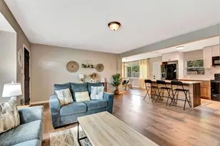 2127 Lee Ln, Sarasota, FL 34231 - Photo 10