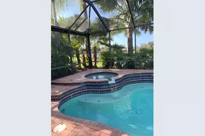 6828 Honeysuckle Trail, Lakewood Ranch, FL 34202 - Photo 4