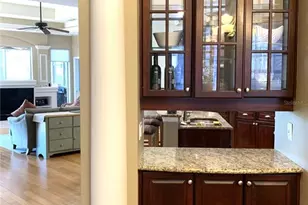 6828 Honeysuckle Trail, Lakewood Ranch, FL 34202 - Photo 10