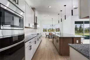 8210 Golden Bch Ct, Parrish, FL 34219 - Photo 10