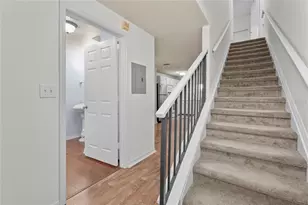 5600 Bentgrass Dr, Sarasota, FL 34235 - Photo 6