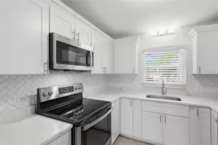 6300 Flotilla Dr, Holmes Beach, FL 34217 - Photo 6