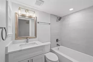 6300 Flotilla Dr, Holmes Beach, FL 34217 - Photo 24