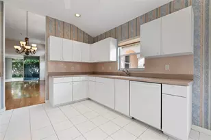 3773 Amapola Ln, Sarasota, FL 34238 - Photo 12