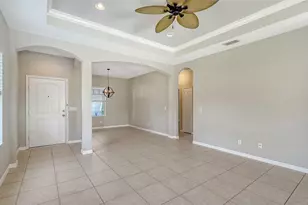 4919 Newport News Cir, Bradenton, FL 34211 - Photo 8