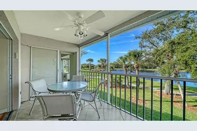 9480 High Gate Drive #2122, Sarasota, FL 34238 - Photo 8
