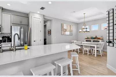 3021 Veneto Court, Lakewood Ranch, FL 34211 - Photo 10