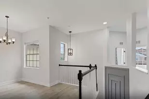 8261 Miramar Way, Lakewood Ranch, FL 34202 - Photo 6