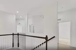 8261 Miramar Way, Lakewood Ranch, FL 34202 - Photo 6