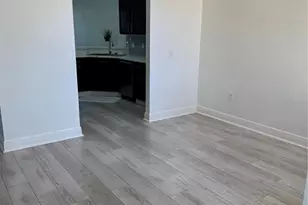 8261 Miramar Way, Lakewood Ranch, FL 34202 - Photo 22