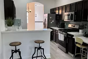 8261 Miramar Way, Lakewood Ranch, FL 34202 - Photo 10