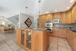 7430 Cove Terrace, Sarasota, FL 34231 - Photo 14