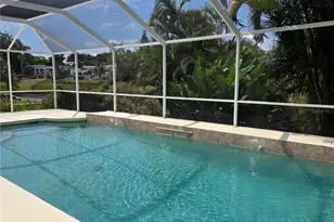 3310 Mineola Dr, Sarasota, FL 34239 - Photo 4