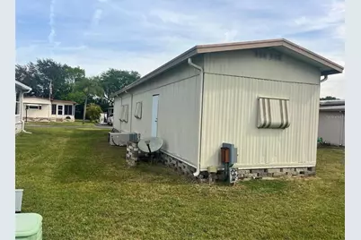 5316 53rd Avenue E #M4, Bradenton, FL 34203 - Photo 2