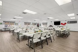 3723 Lake Bayshore Dr, Bradenton, FL 34205 - Photo 26