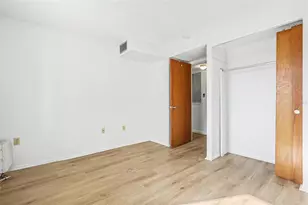 3723 Lake Bayshore Dr, Bradenton, FL 34205 - Photo 18