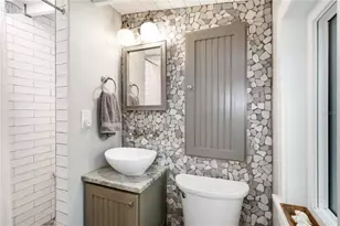 2537 Ashton Rd, Sarasota, FL 34231 - Photo 16