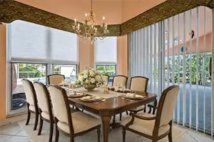 3732 Surrey Ln, Sarasota, FL 34235 - Photo 8