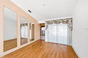 3732 Surrey Ln, Sarasota, FL 34235 - Photo 10