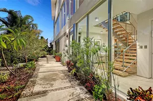 1401 Kenilworth St, Sarasota, FL 34231 - Photo 10